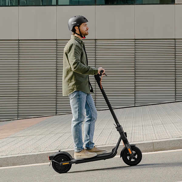 Casco y Seguro patiente eléctrico Gratis